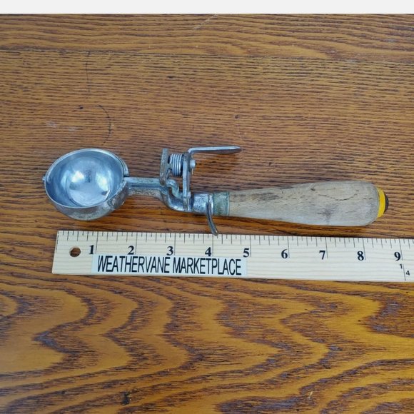Ice Cream Scoop Wood Handle Indestructo Vintage - Picture 2 of 10